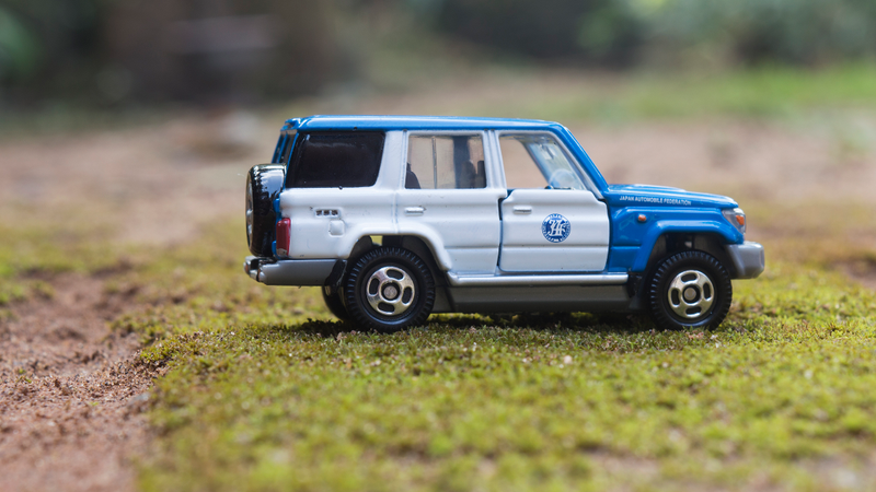 Illustration for article titled Fantastic Friday - Tomica Land Cruiser 70 Series WagonÂ